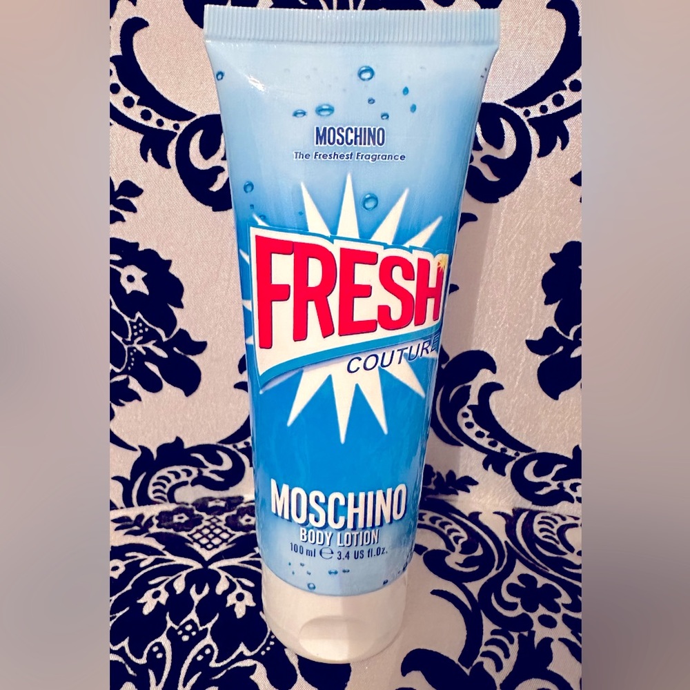 Moschino Fresh Couture Body Lotion 3.4 US Fluid Ounces